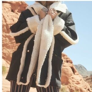 Wrangler x Lainey Wilson NWT Oversized Sherpa Lined Denim Coat Black- Small